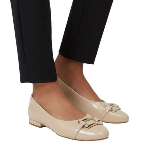 AEROSOLES Beige Flats with Gold Buckle SIZE 9 - Picture 14 of 14